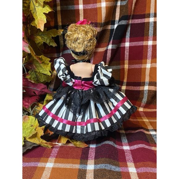 VTG Madame Alexander 8” Doll 11557 Wendy as Moulin Rouge Cancan Dancer France - Picture 3 of 6